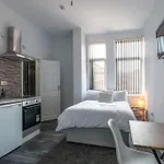 Elegant Studio: Studio Suite 5